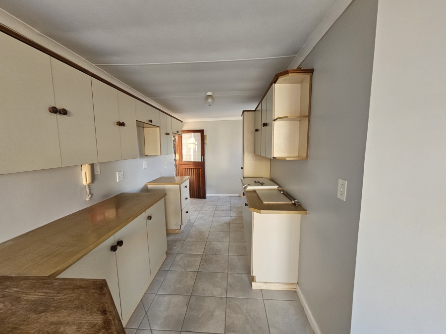 To Let 3 Bedroom Property for Rent in Nahoon Valley Park Eastern Cape